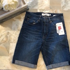 Above the knee rolled H&M shorts